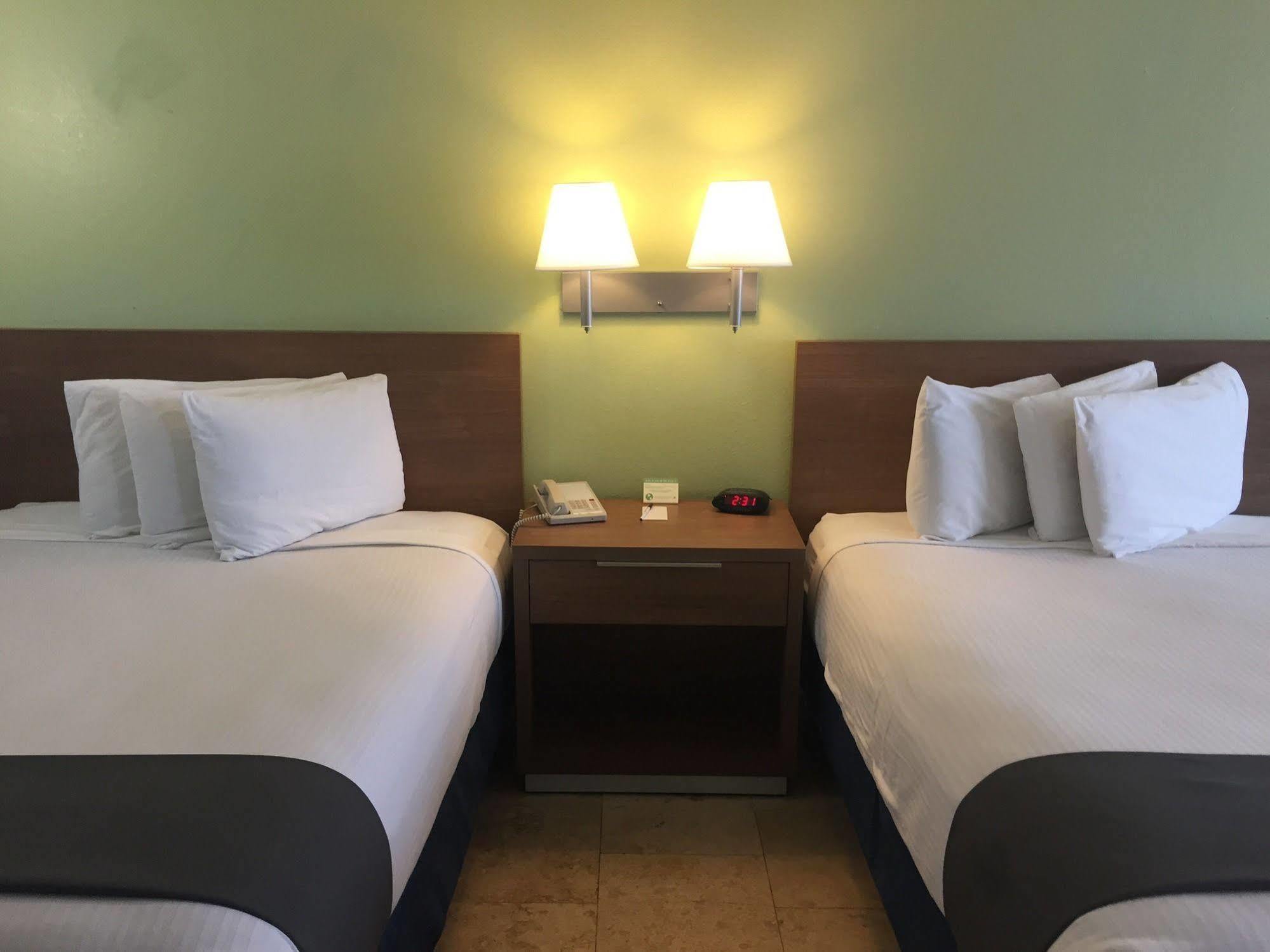 Captains Quarters Inn Порт Арансас Екстериор снимка